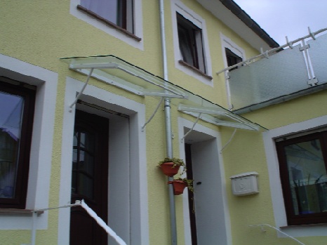 Auch leichte Konstruktionen bieten Schutz vor Regen Auch leichte Konstruktionen bieten Schutz vor Regen